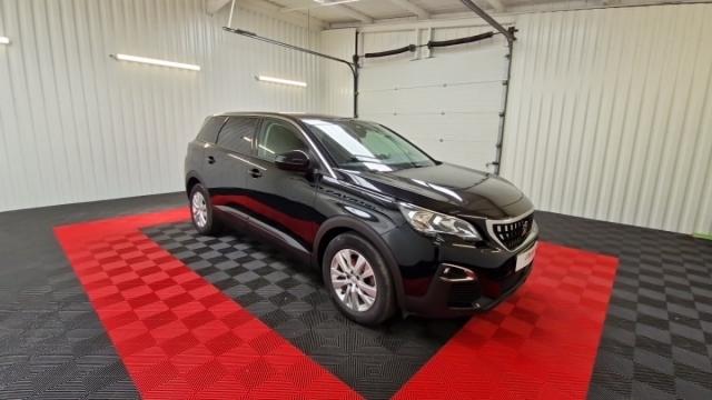 Peugeot 5008 image 1