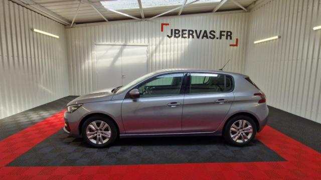 Peugeot 308 image 8