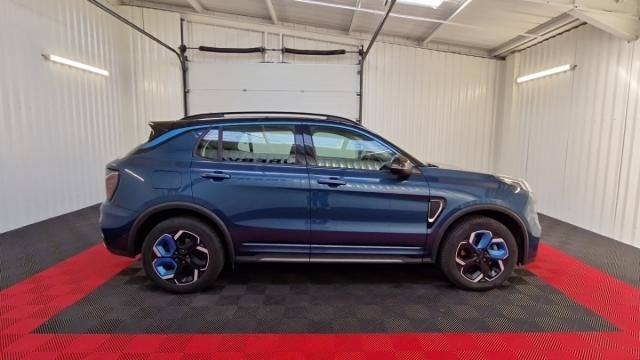 Lynk & Co 01 image 8