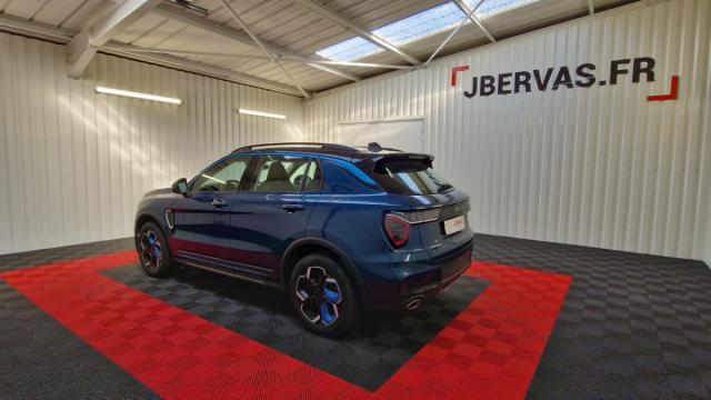 Lynk & Co 01 image 4