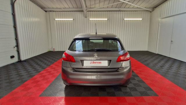 Peugeot 308 image 2