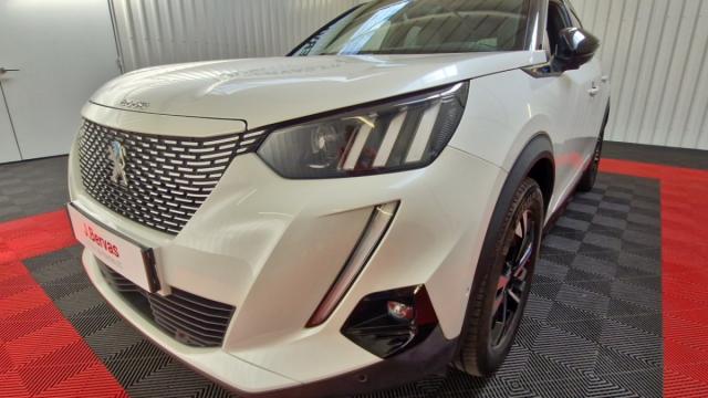 Peugeot 2008 image 2
