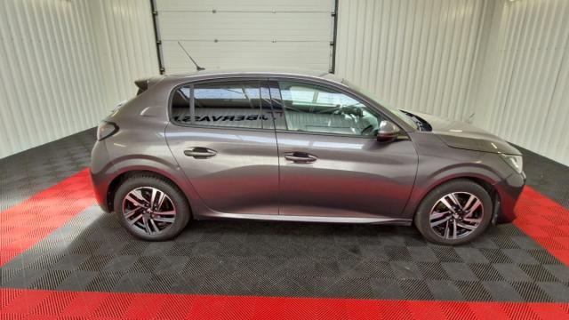 Peugeot 208 image 1