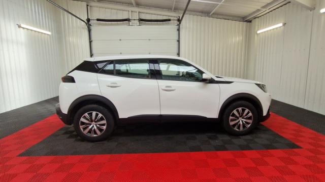 Peugeot 2008 image 2