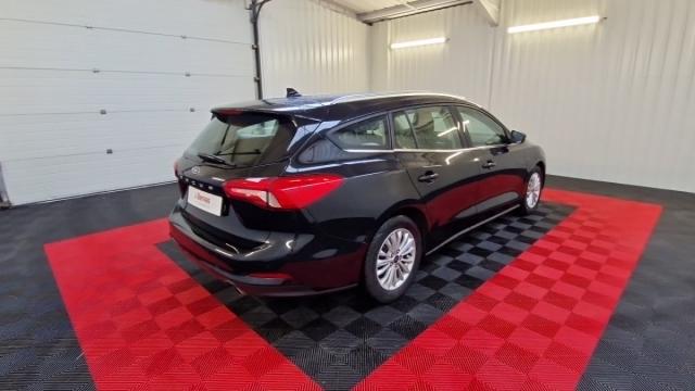 Ford Focus image 6