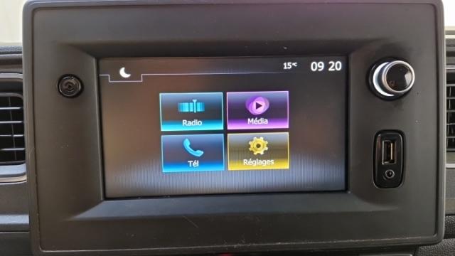 Renault Master image 1