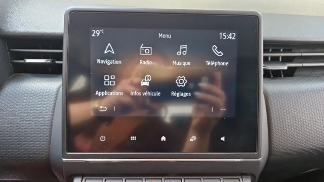Renault Clio image 9