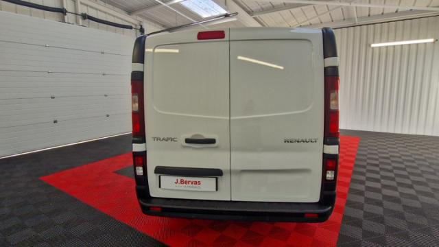 Renault Trafic image 9