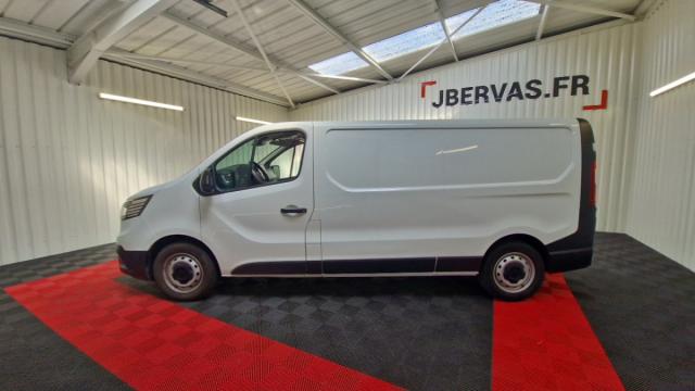 Renault Trafic image 2