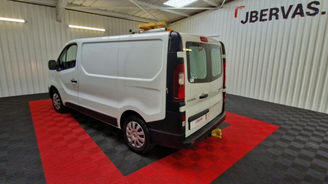 Renault Trafic image 2