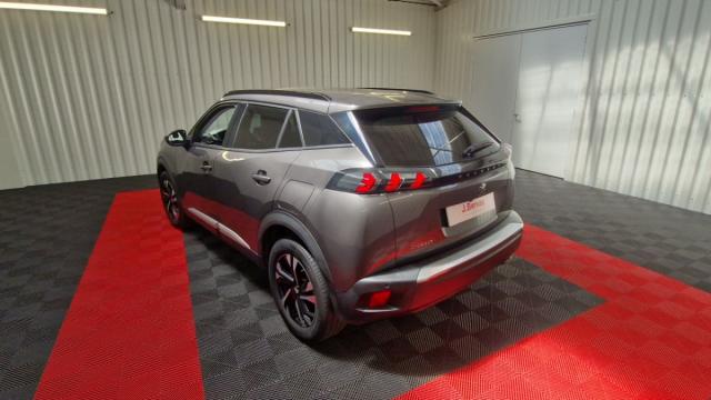 Peugeot 2008 image 3