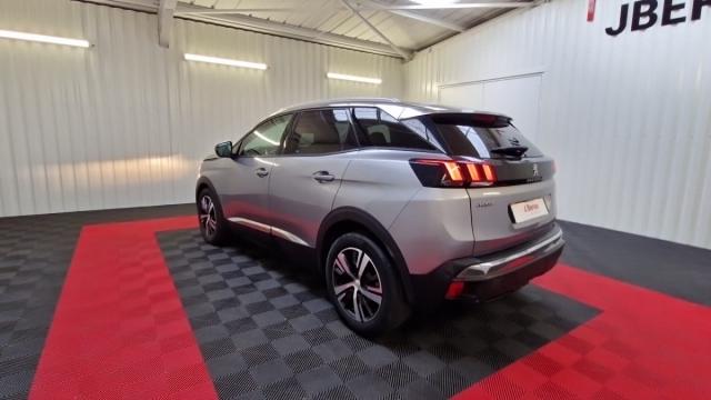 Peugeot 3008 image 2