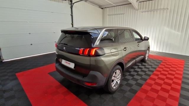 Peugeot 5008 image 2