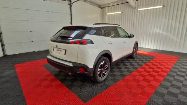 Peugeot 2008 image 3