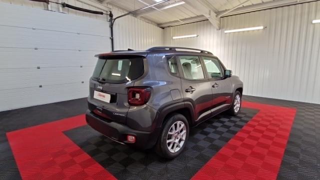 Jeep Renegade image 4