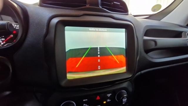 Jeep Renegade image 9