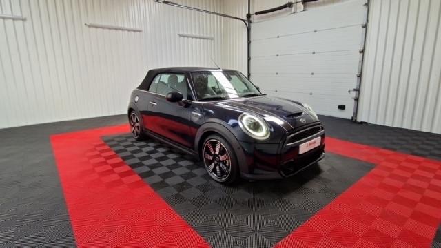 Mini Cabrio image 6