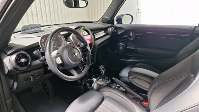 Mini Cabrio image 2