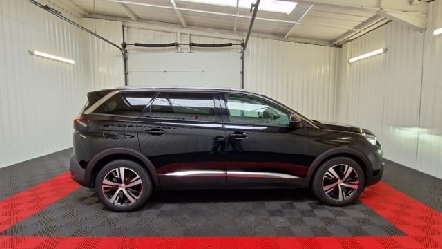 Peugeot 5008 image 2