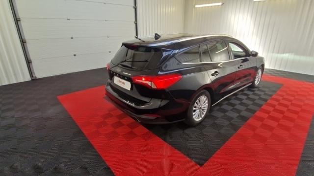 Ford Focus image 6