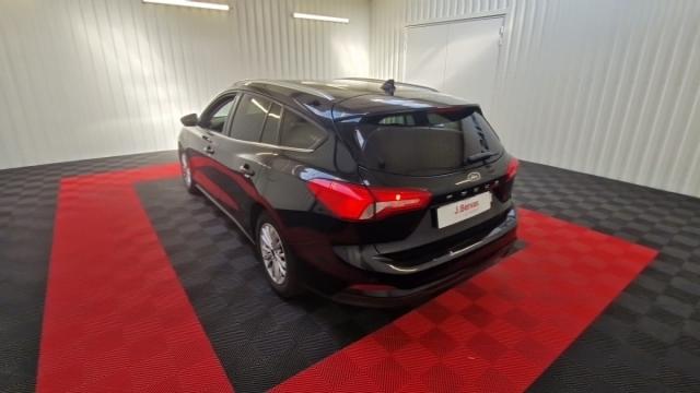 Ford Focus image 8