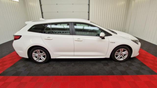 Toyota Corolla Touring Sports image 3