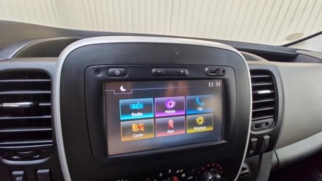 Renault Trafic image 7