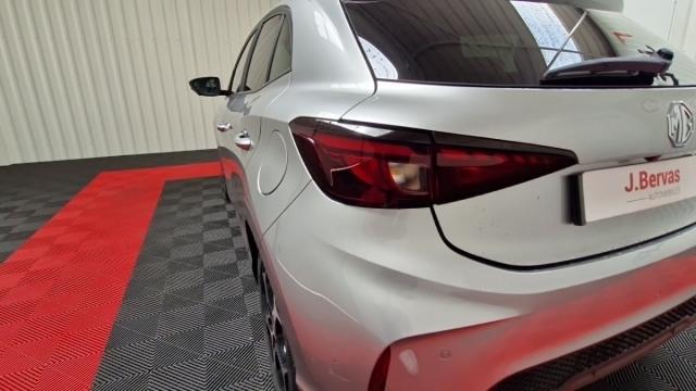 Mg Motor Mg3 image 3