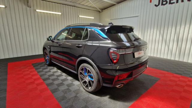 Lynk & Co 01 image 3