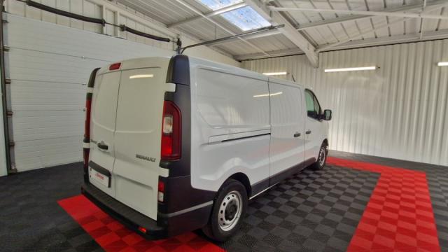 Renault Trafic image 3
