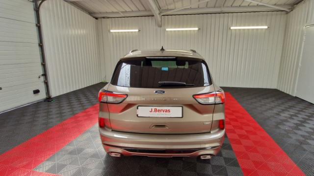Ford Kuga image 7