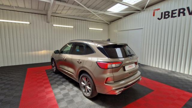 Ford Kuga image 4