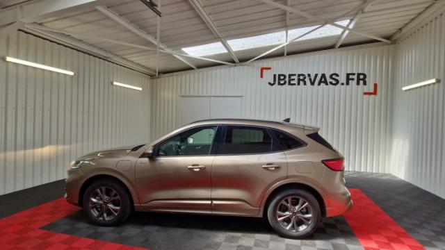 Ford Kuga image 3