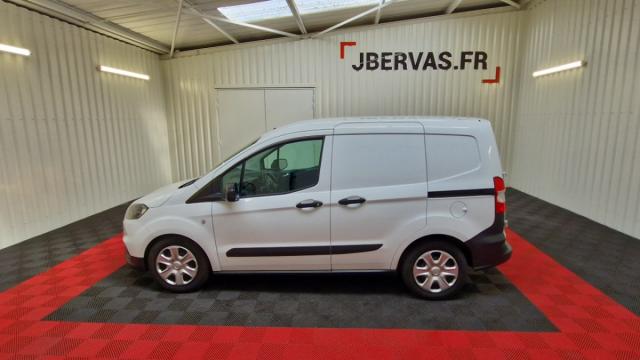 Ford Transit Courier image 3