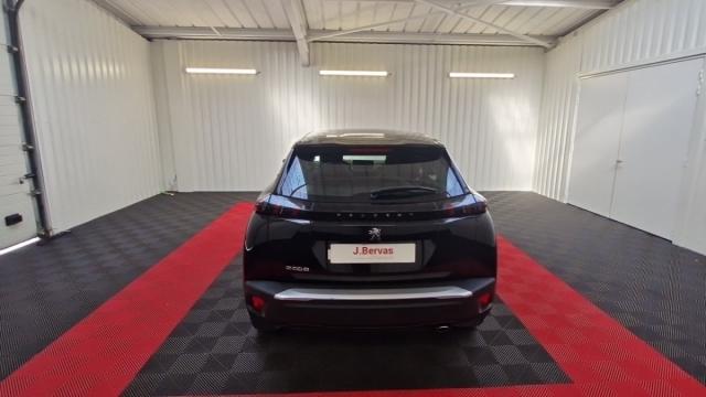 Peugeot 2008 image 9