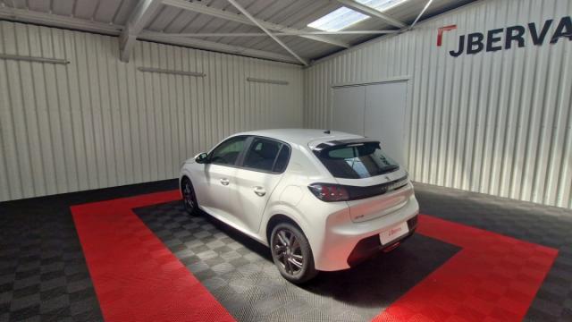 Peugeot 208 image 1