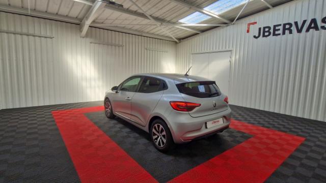 Renault Clio image 8