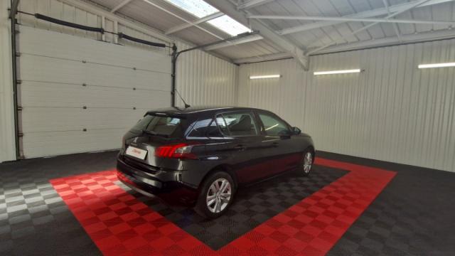 Peugeot 308 image 6