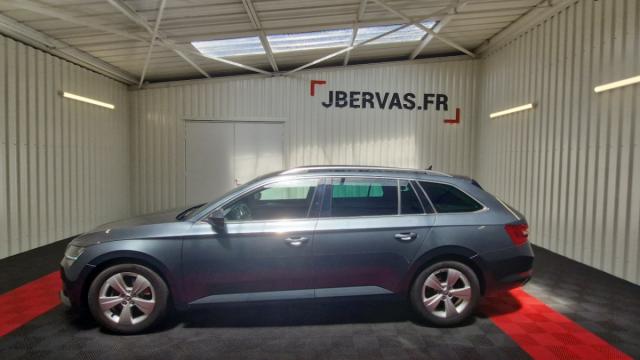 Skoda Superb Combi image 4