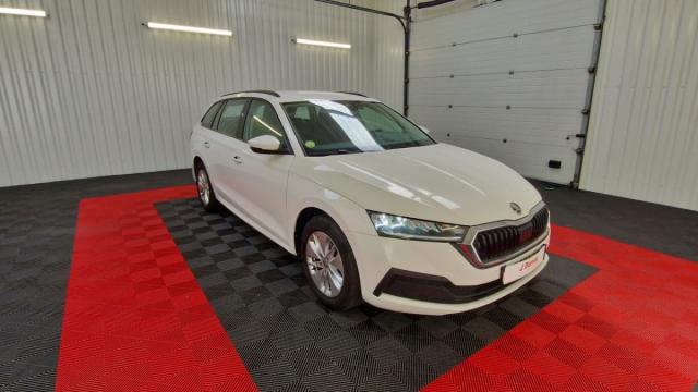 Skoda Octavia image 8