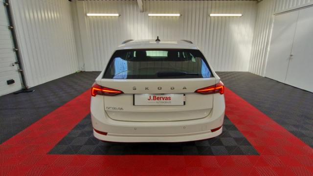 Skoda Octavia image 7