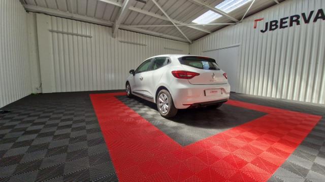 Renault Clio image 9