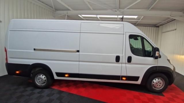 Peugeot Boxer image 3
