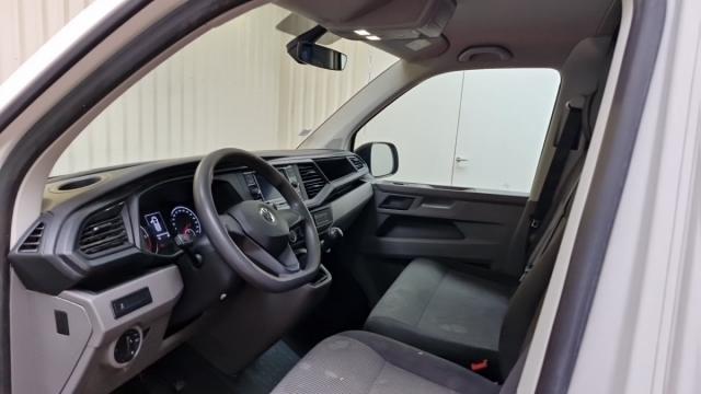 Volkswagen Transporter image 5