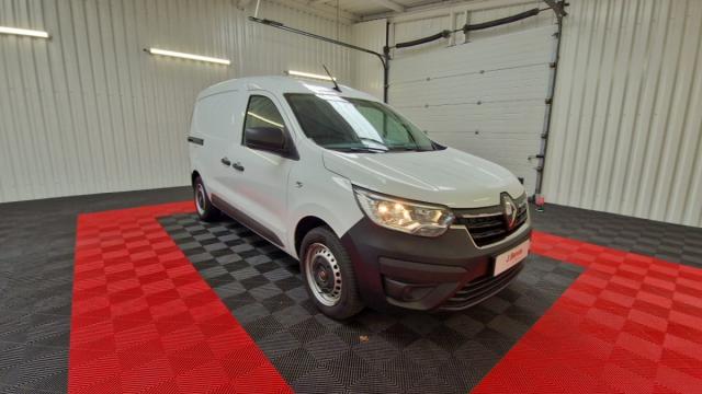 Renault Express Van image 6