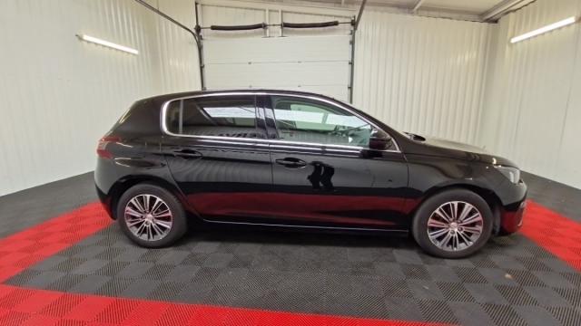 Peugeot 308 image 9