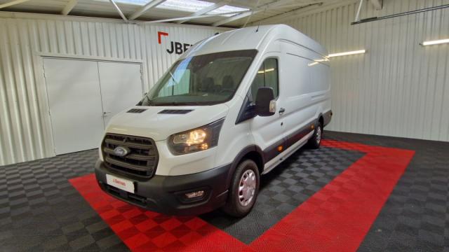 Ford Transit image 8