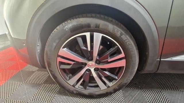 Peugeot 5008 image 4