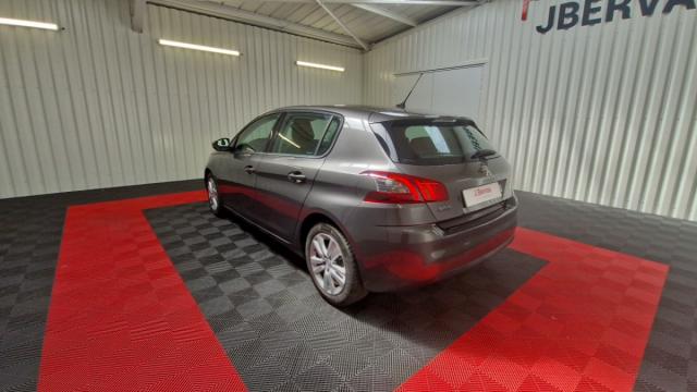 Peugeot 308 image 8
