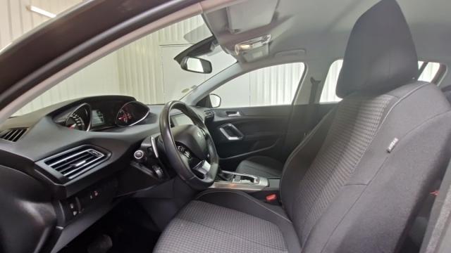 Peugeot 308 image 3